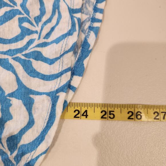 Tahari Womens 100% Linen Blue White Floral Asymmetrical Blouse Size Medium Beach - Picture 8 of 9